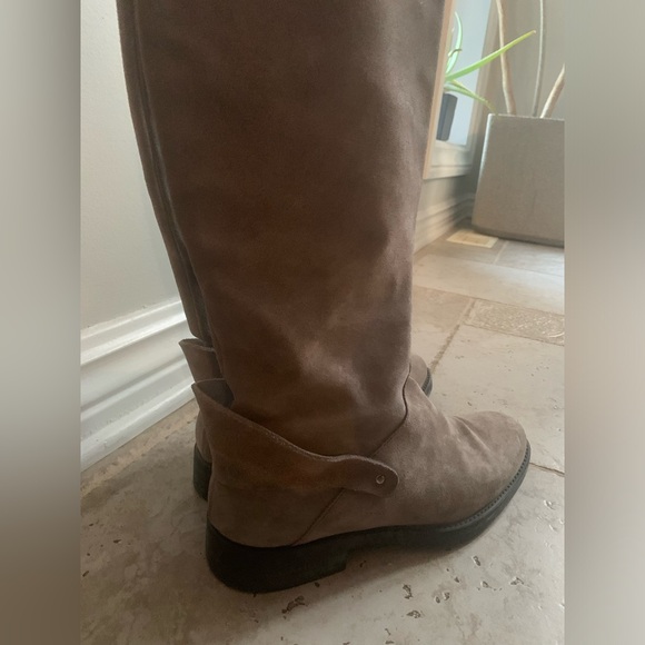 Knee High Boots Genuine Italian Leather Size 38.5 LIKE NEW - Picture 2 of 3